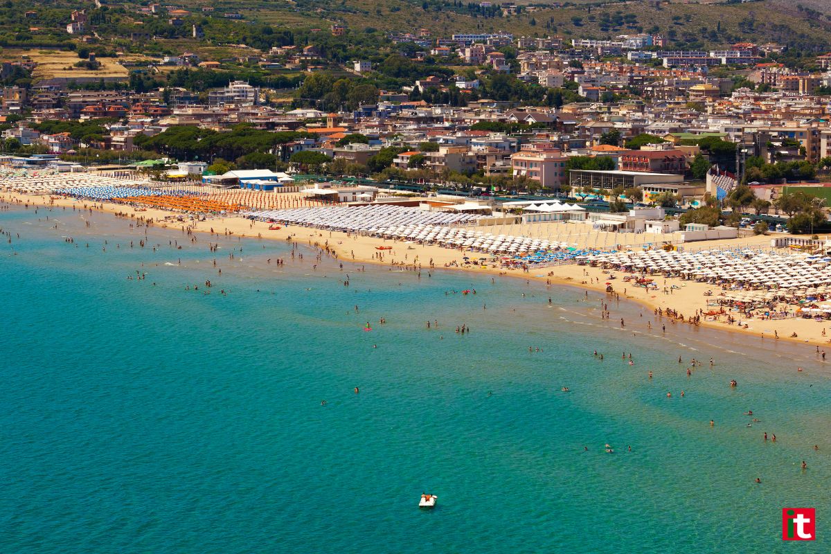 Spiaggia di Serapo Spiaggia di Serapo