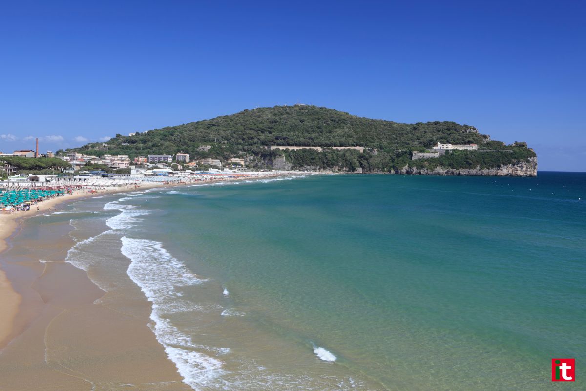 Spiaggia di Serapo Spiaggia di Serapo